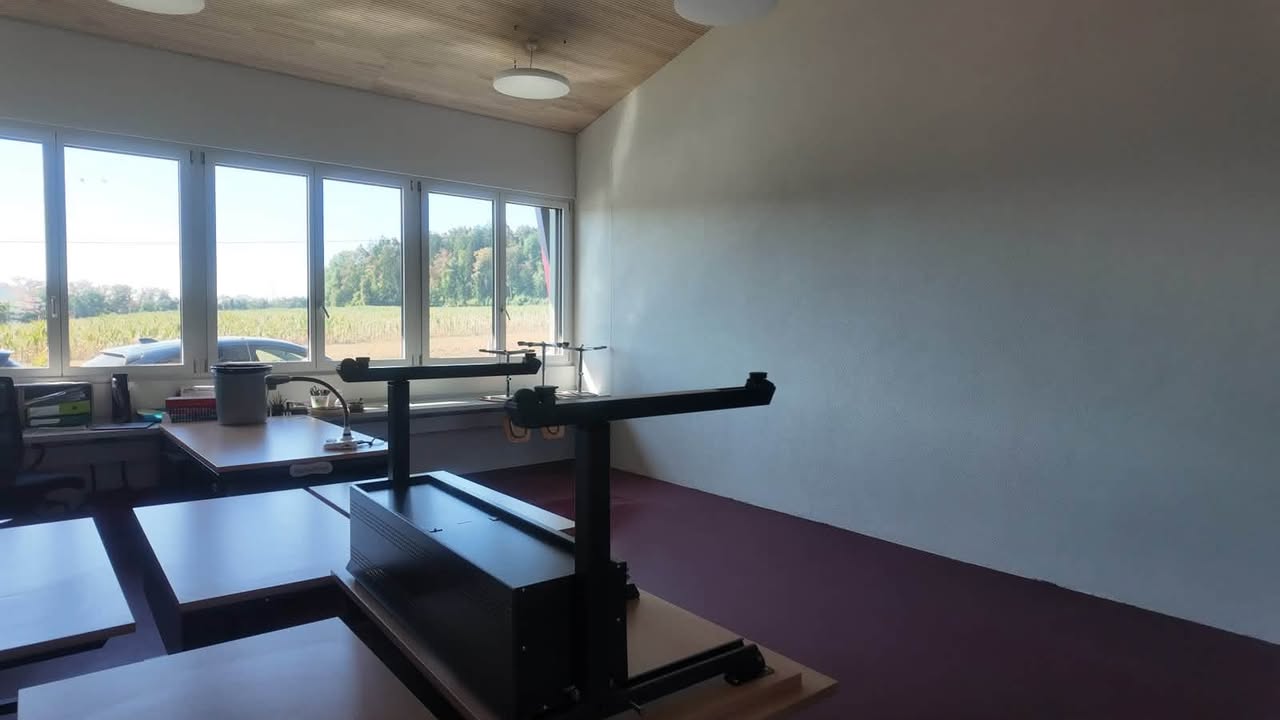 Fachraum mit neuer Deckenverkleidung
